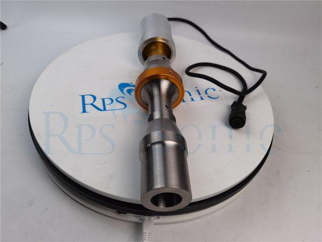 ультразвуковое водоустойчивое сварочное оборудование 20Хз для заварки и запечатывания крышки